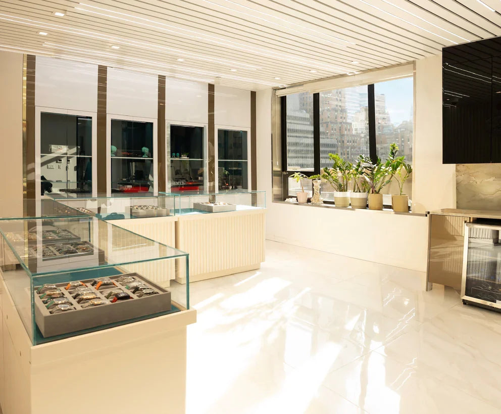 Should You Buy From Chrono24 Or A Boutique Dealer? Pros and Cons.