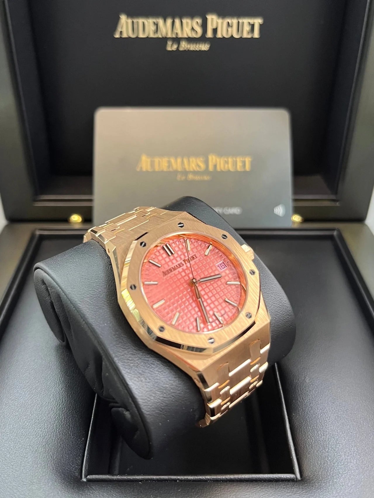 Audemars Piguet Royal Oak Selfwinding Rose Gold Pink Dial 34mm Royal Oak Selfwinding Ref. 77450OR.OO.1361OR.01