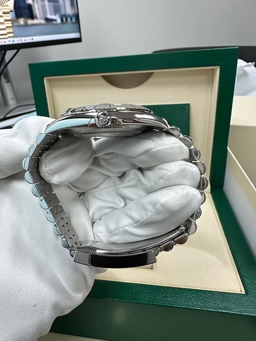 Rolex Datejust 41 Two-Tone White Gold & Steel - Blue Roman Dial - Fluted Bezel (Ref# 126334)