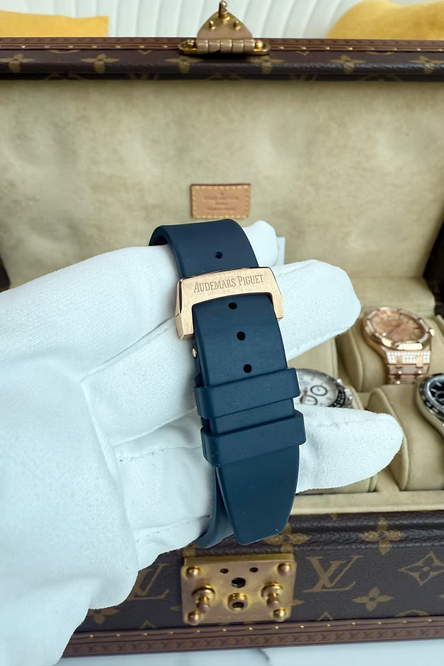 Audemars Piguet Royal Oak Selfwinding "50TH ANNIVERSARY" 41mm Blue Dial (Ref #15510OR.OO.D315CR.01)