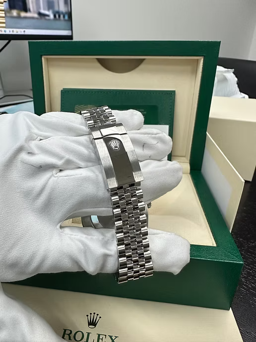 Rolex Datejust 41 Two-Tone White Gold & Steel - Blue Roman Dial - Fluted Bezel (Ref# 126334)