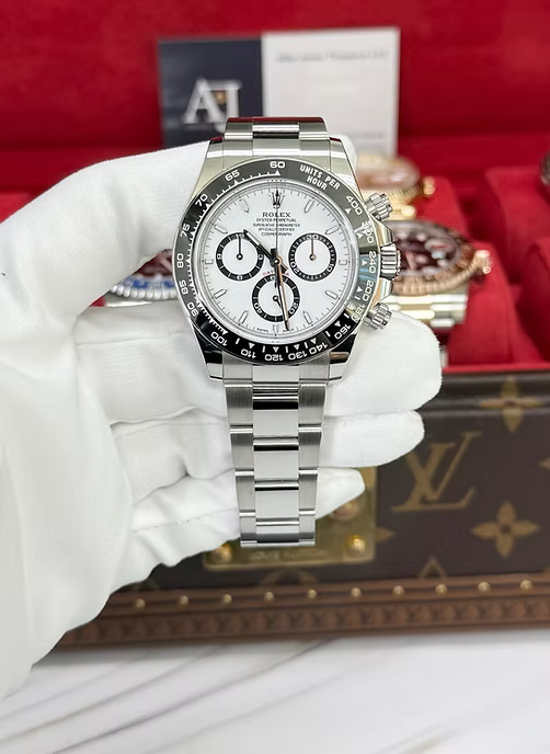 Rolex Cosmograph Daytona Black Cerachrom Bezel - White Index Dial Oyster Bracelet 126500ln