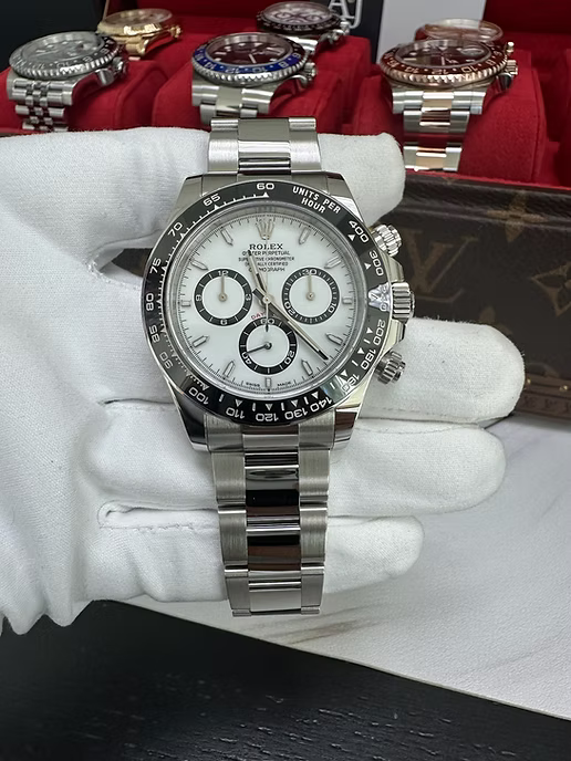 Rolex Cosmograph Daytona Black Cerachrom Bezel - White Index Dial Oyster Bracelet 126500ln