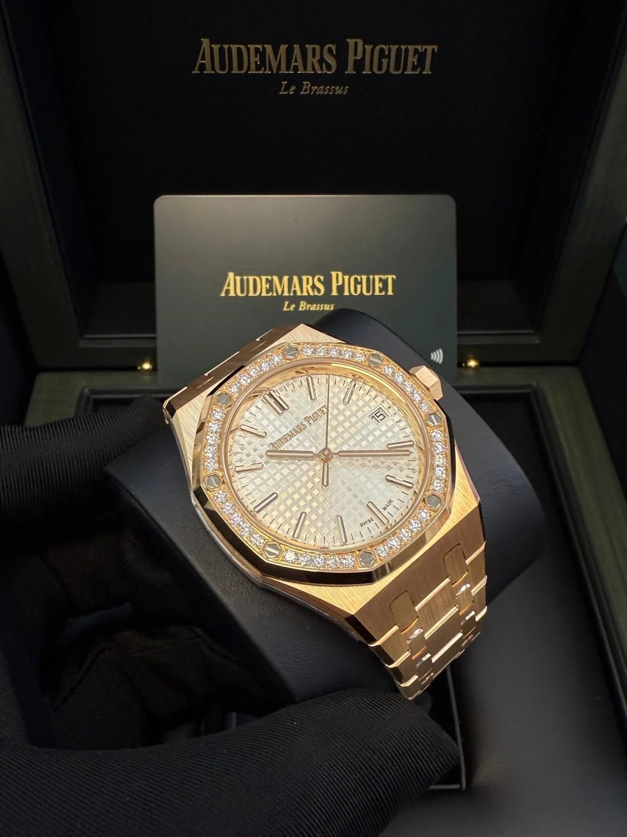 Audemars Piguet Royal Oak Selfwinding "50th Anniversary" 15551OR.ZZ.1356OR.01