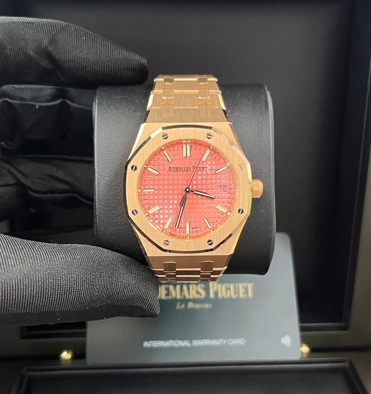 Audemars Piguet Royal Oak Selfwinding Rose Gold Pink Dial 34mm Royal Oak Selfwinding Ref. 77450OR.OO.1361OR.01