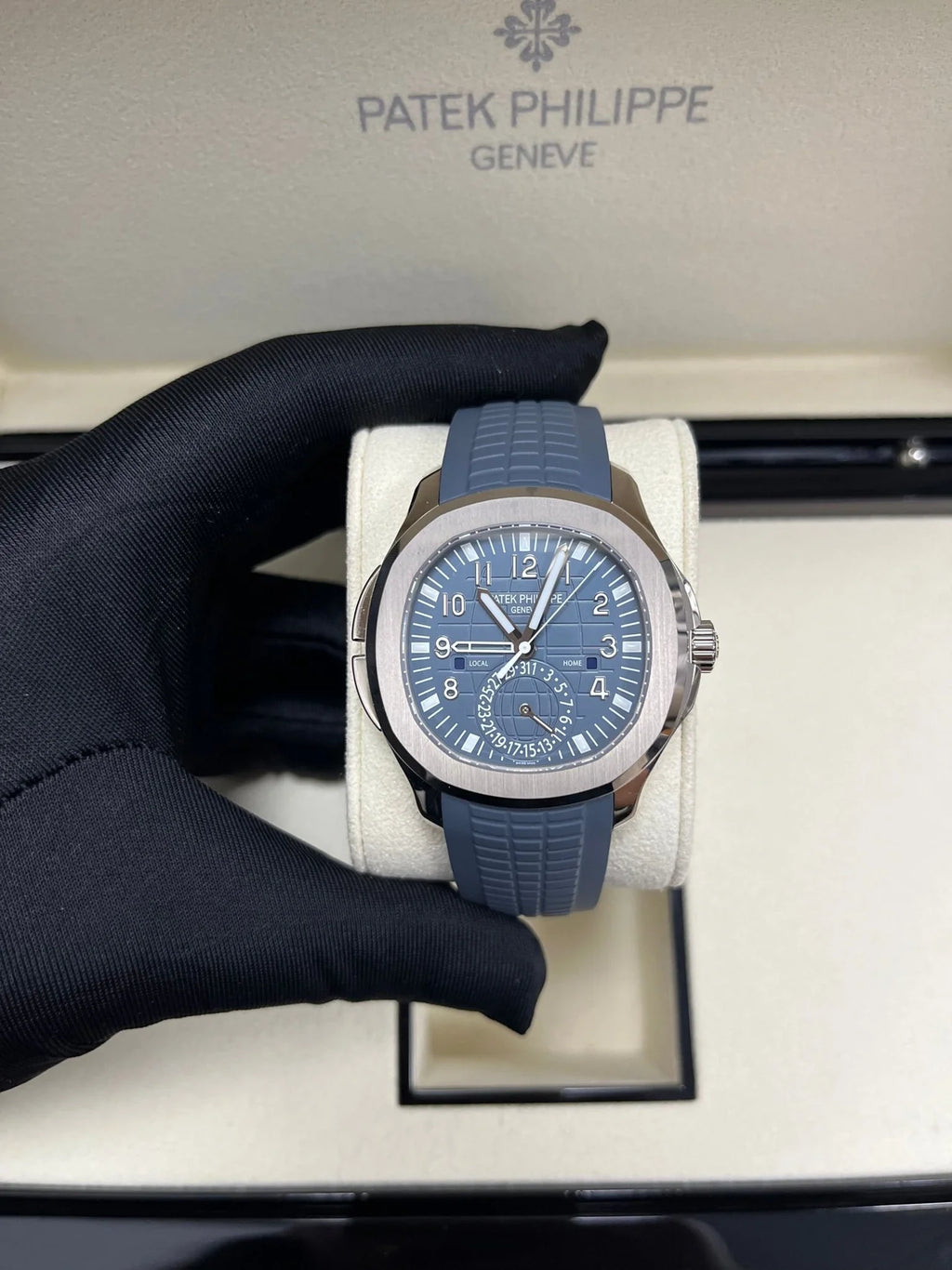 Patek Philippe Aquanaut Travel Time 5164G - 001