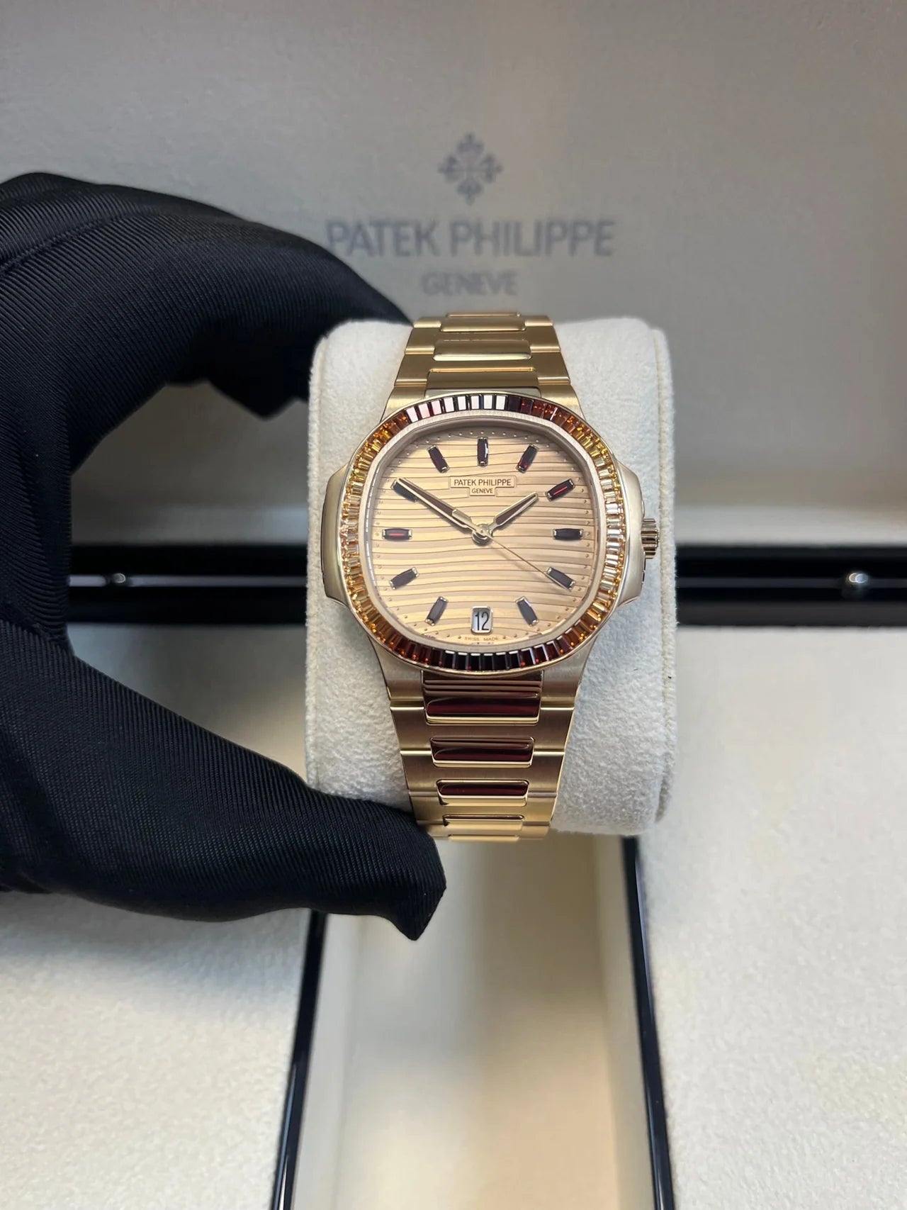 Patek Philippe Nautilus Automatic Rose Gold Baguette Cognac Bezel 7118/1300R