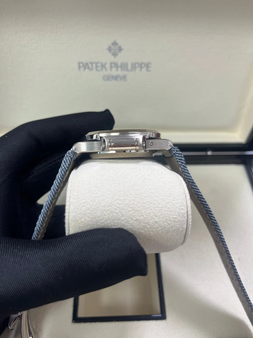 Patek Philippe Nautilus Flyback Chronograph White Gold Blue - Gray Dial 5980/60G