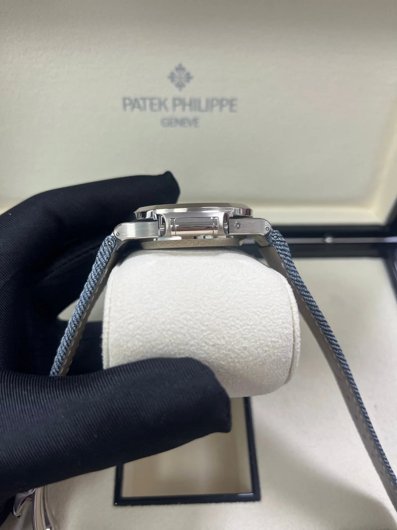 Patek Philippe Nautilus Flyback Chronograph White Gold Blue - Gray Dial 5980/60G