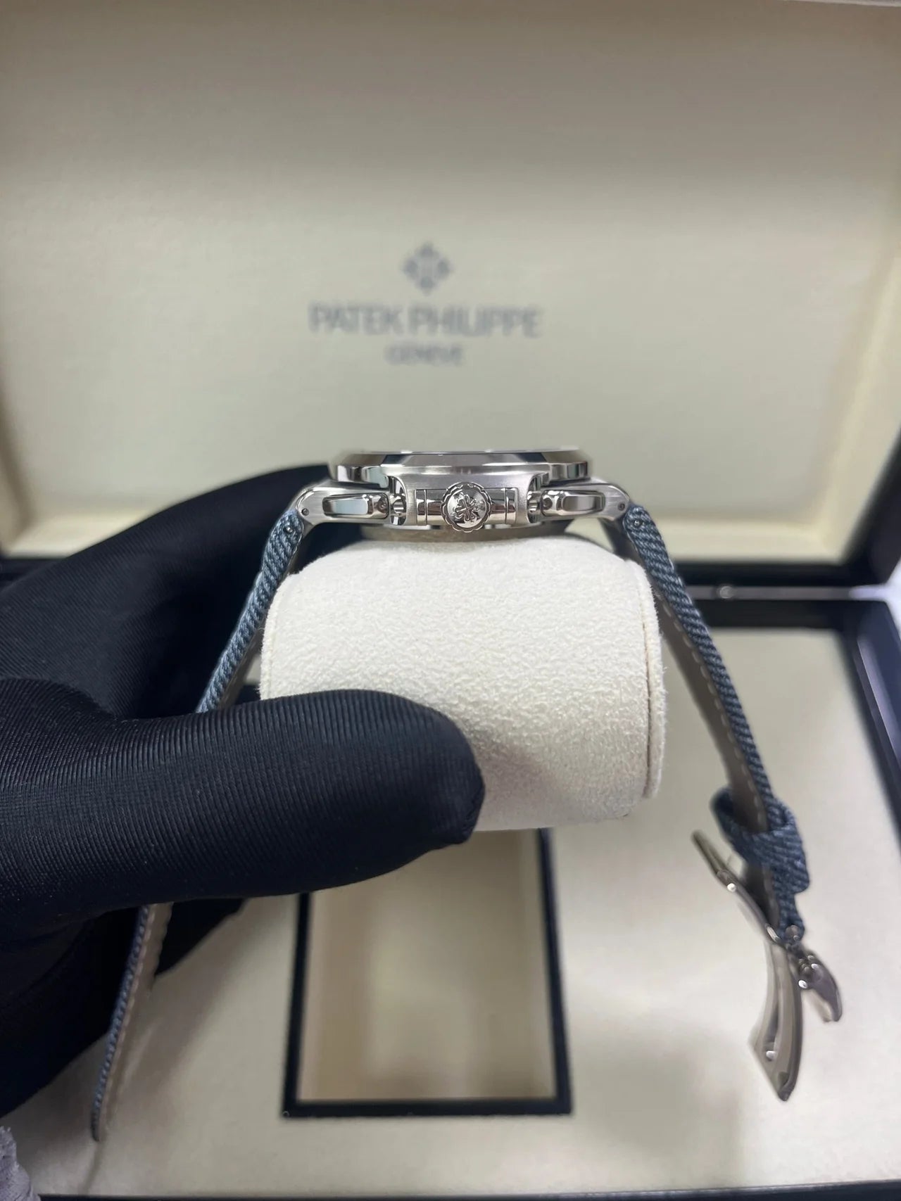 Patek Philippe Nautilus Flyback Chronograph White Gold Blue - Gray Dial 5980/60G