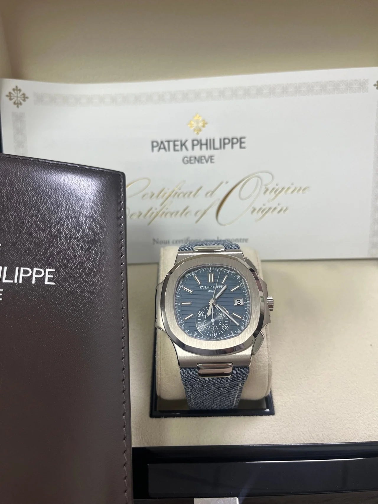Patek Philippe Nautilus Flyback Chronograph White Gold Blue - Gray Dial 5980/60G