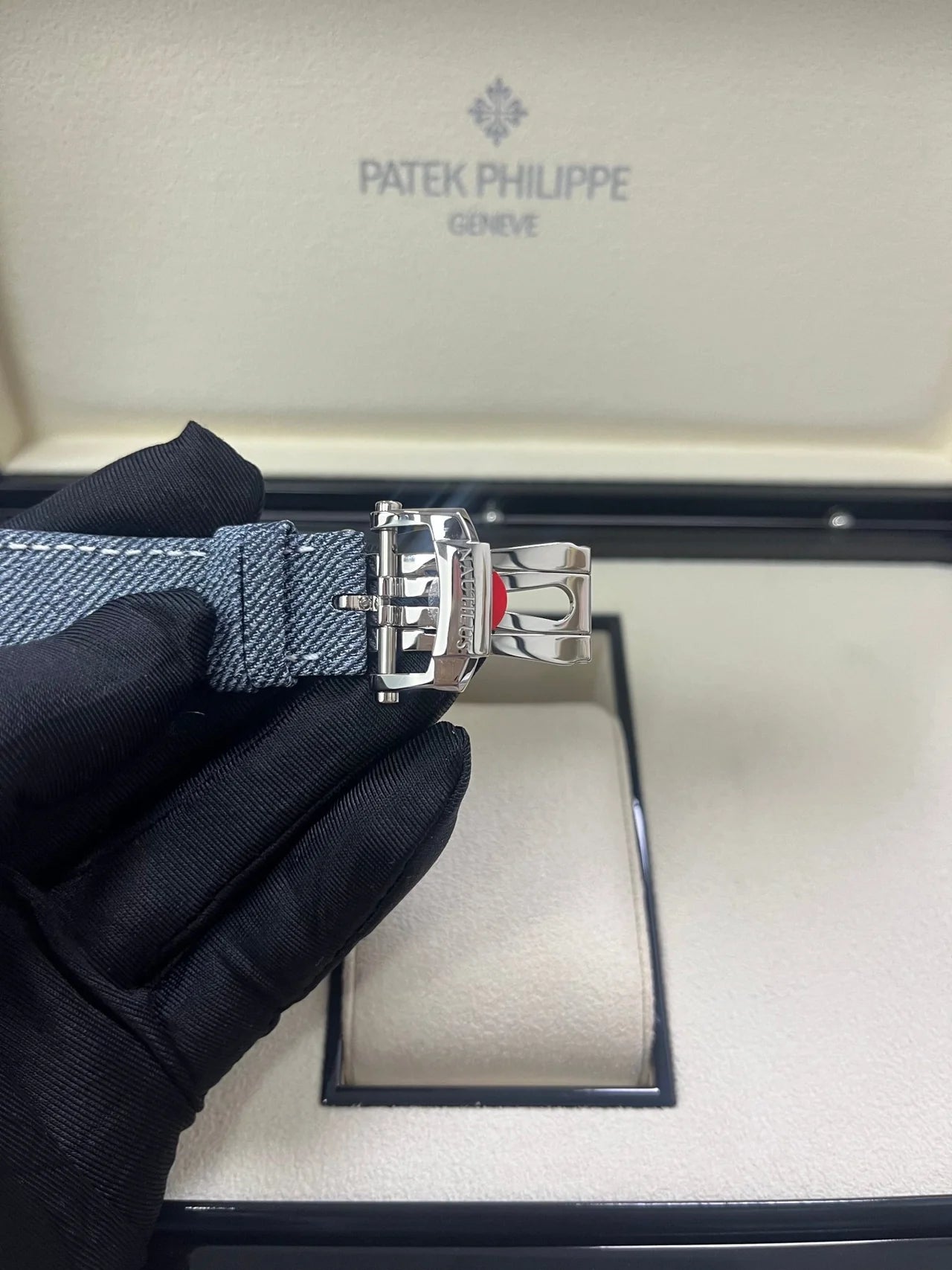 Patek Philippe Nautilus Flyback Chronograph White Gold Blue - Gray Dial 5980/60G