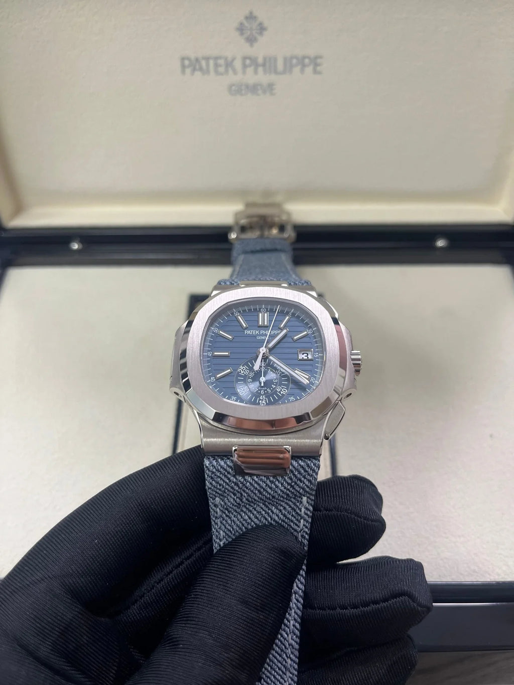 Patek Philippe Nautilus Flyback Chronograph White Gold Blue - Gray Dial 5980/60G