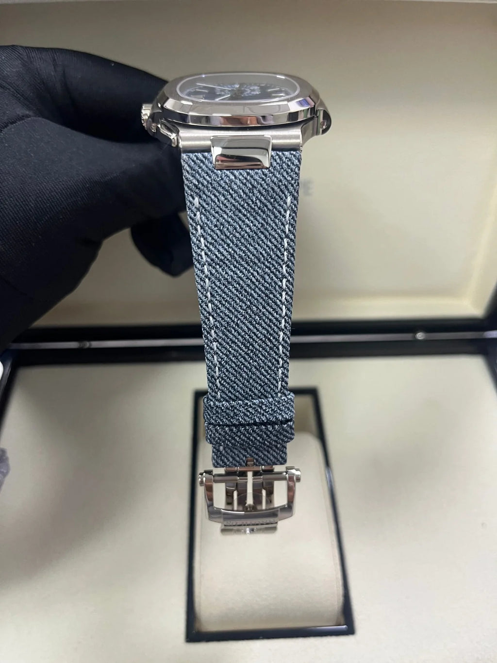 Patek Philippe Nautilus Flyback Chronograph White Gold Blue - Gray Dial 5980/60G