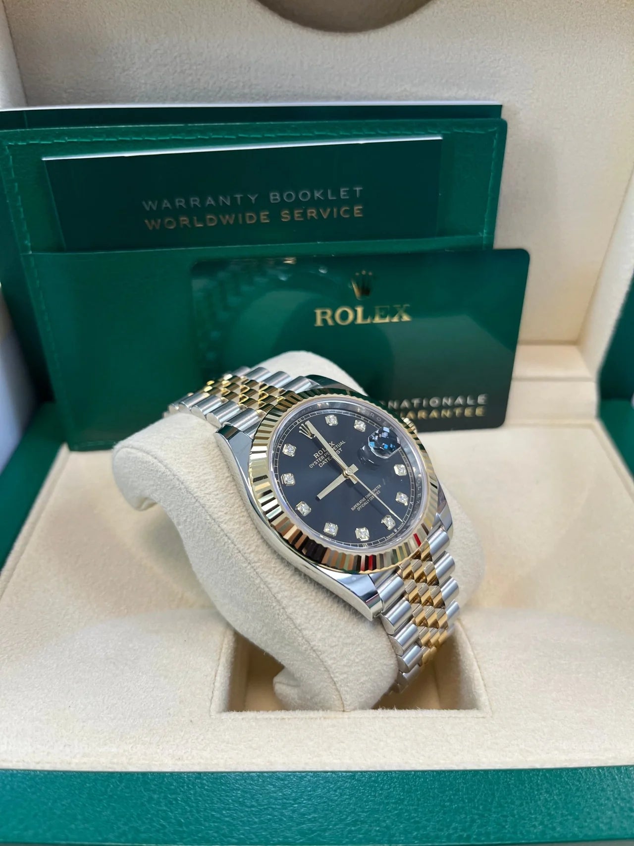 Rolex Datejust 41 Steel and Yellow Gold Black Diamond Jubilee 126333