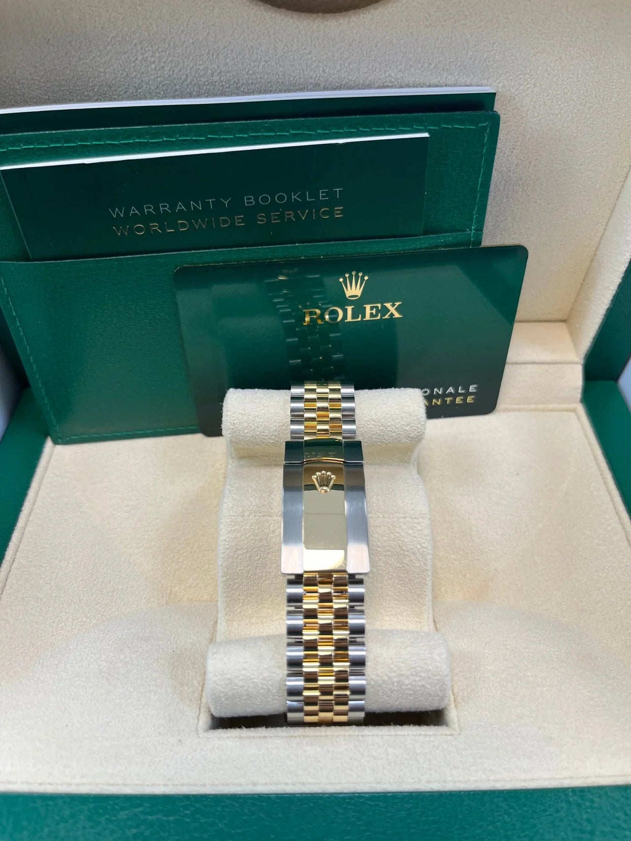 Rolex Datejust 41 Steel and Yellow Gold Black Diamond Jubilee 126333