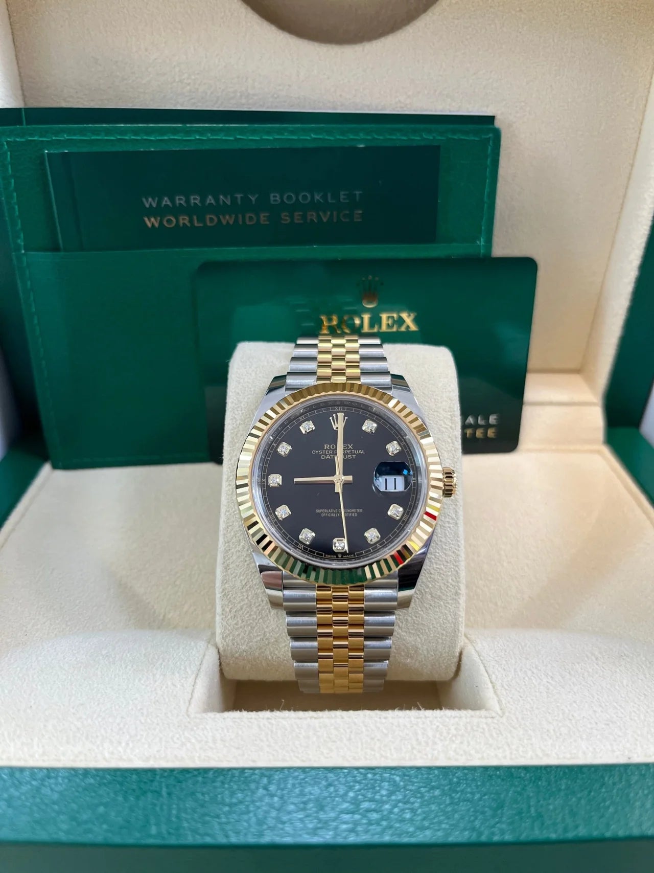 Rolex Datejust 41 Steel and Yellow Gold Black Diamond Jubilee 126333