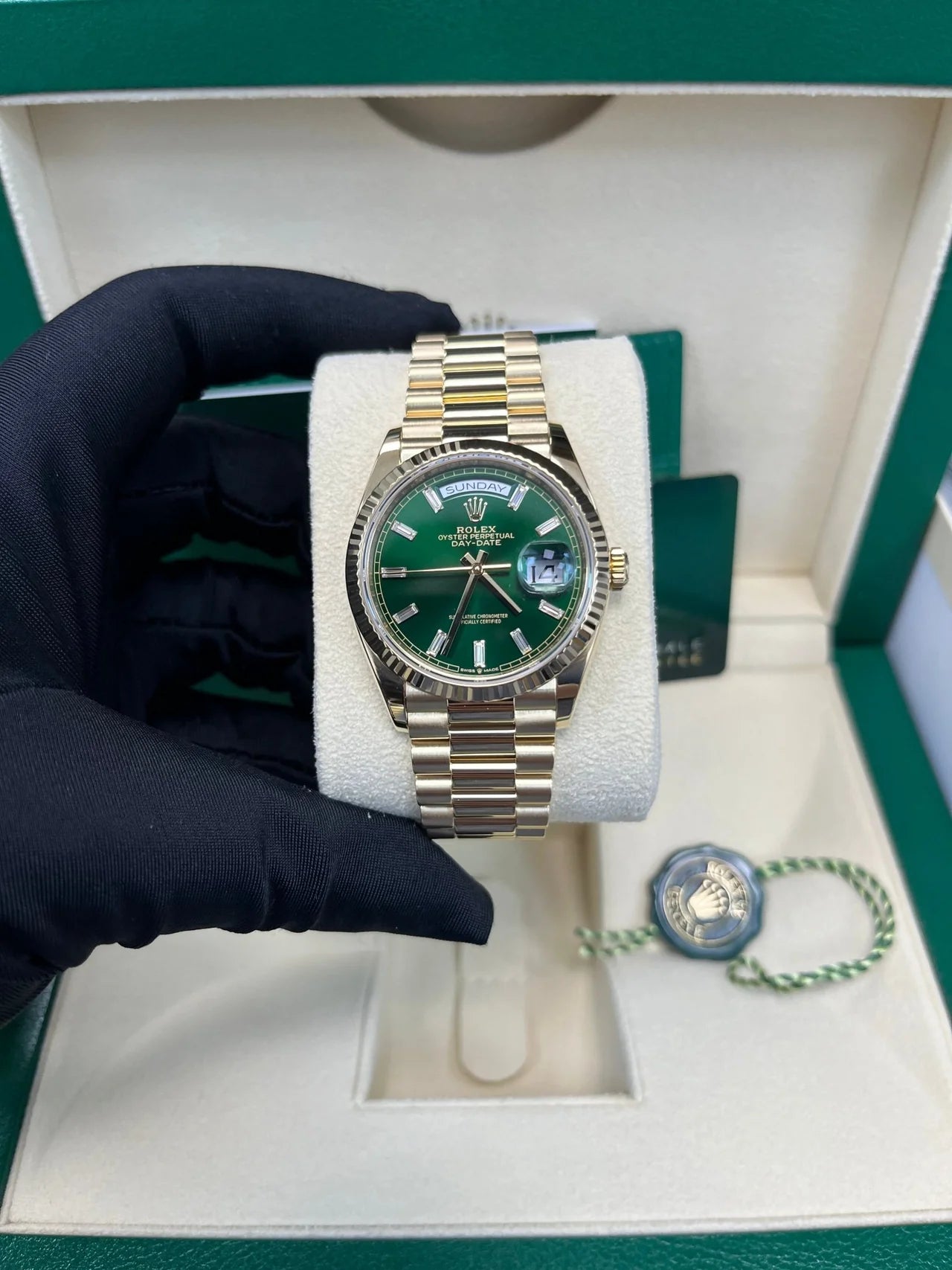 Rolex Day-Date 36 36mm NEW RELEASE 2024 Day-Date 36 GREEN BAGUETTE DIAL 128238