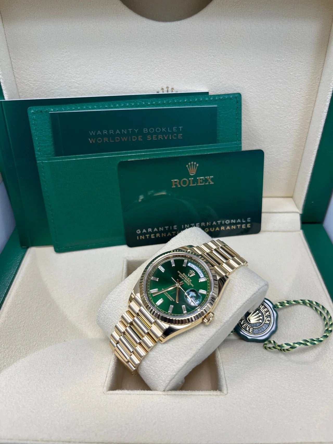 Rolex Day-Date 36 36mm NEW RELEASE 2024 Day-Date 36 GREEN BAGUETTE DIAL 128238