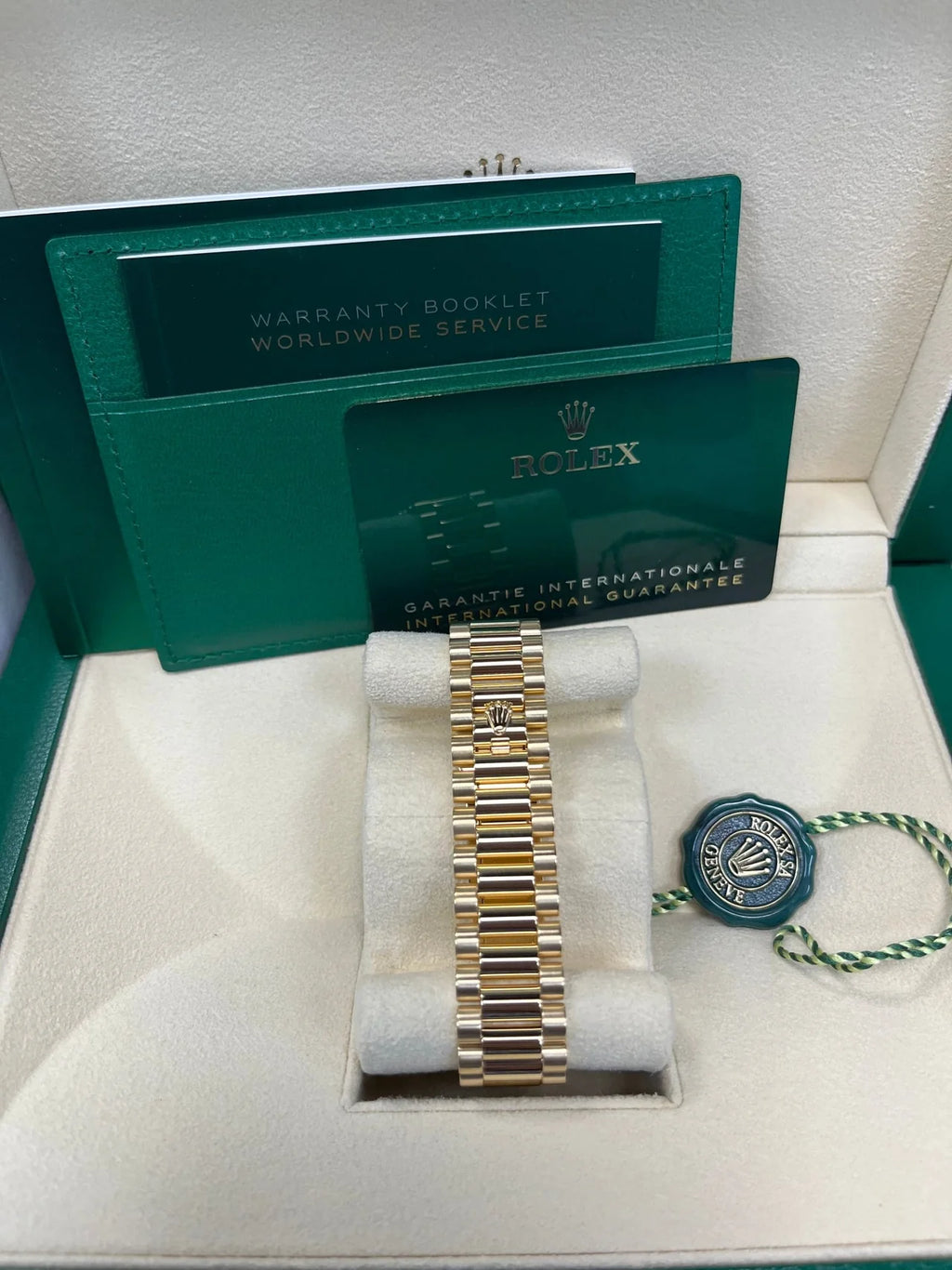 Rolex Day-Date 36 36mm NEW RELEASE 2024 Day-Date 36 GREEN BAGUETTE DIAL 128238