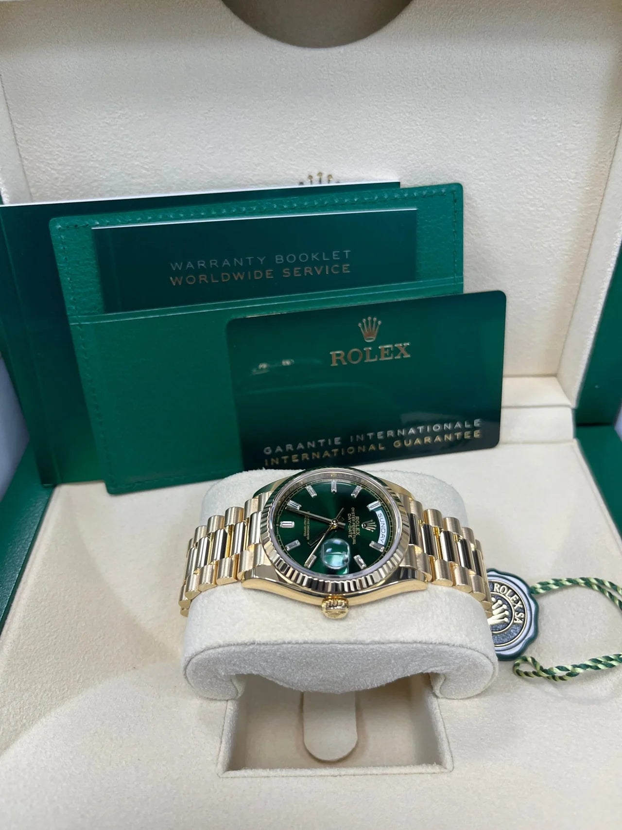 Rolex Day-Date 36 36mm NEW RELEASE 2024 Day-Date 36 GREEN BAGUETTE DIAL 128238