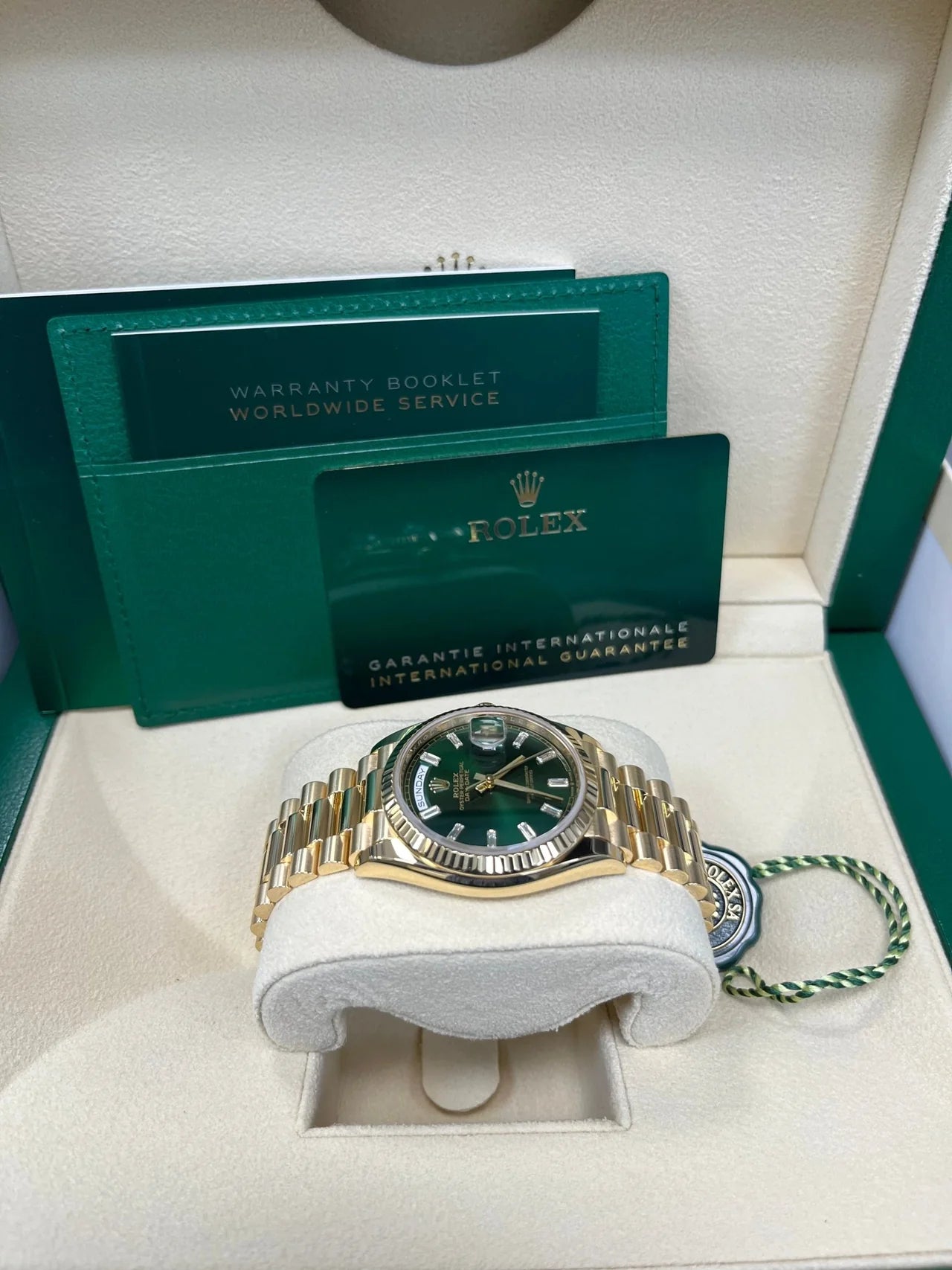Rolex Day-Date 36 36mm NEW RELEASE 2024 Day-Date 36 GREEN BAGUETTE DIAL 128238