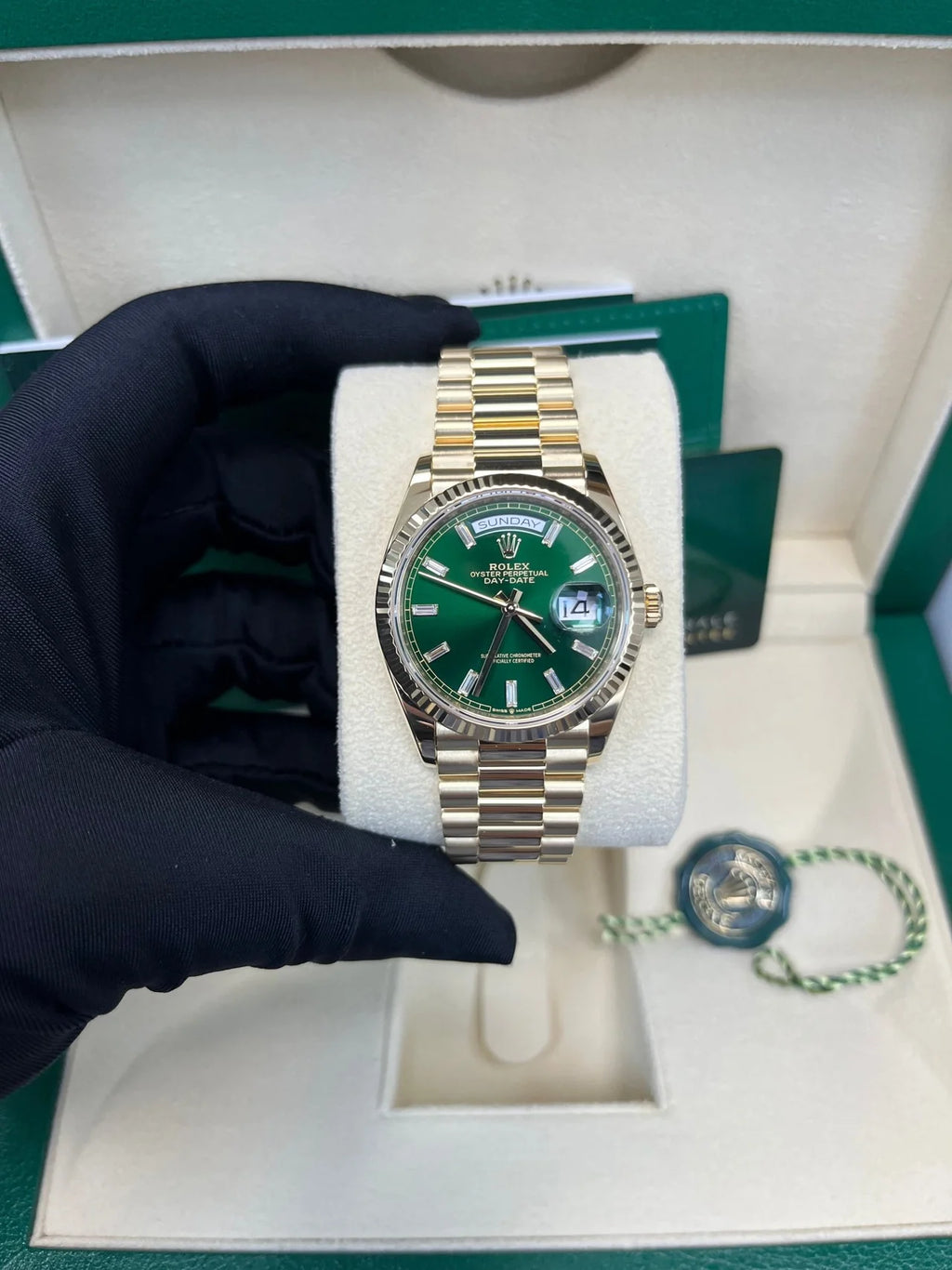Rolex Day-Date 36 36mm NEW RELEASE 2024 Day-Date 36 GREEN BAGUETTE DIAL 128238
