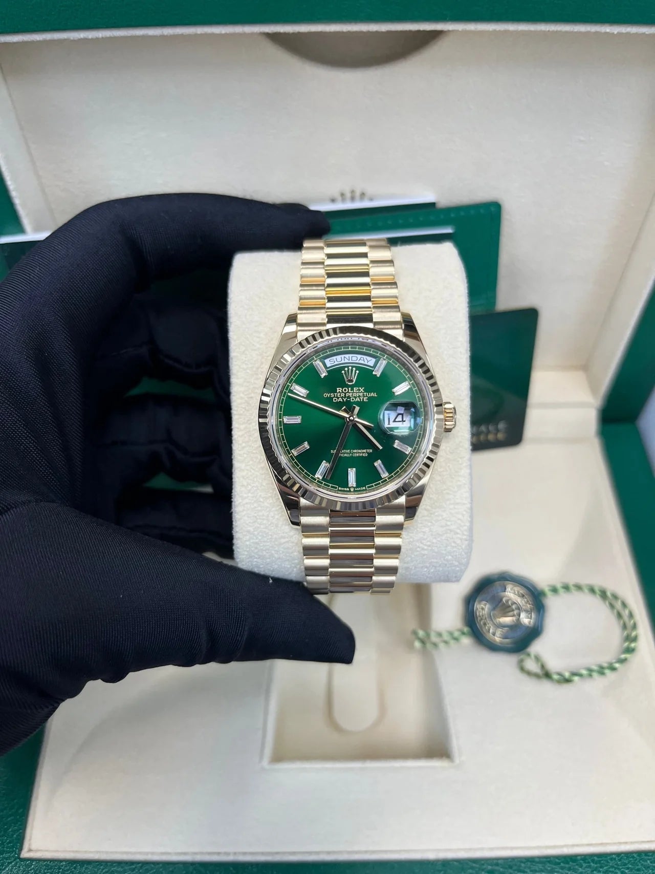 Rolex Day-Date 36 36mm NEW RELEASE 2024 Day-Date 36 GREEN BAGUETTE DIAL 128238