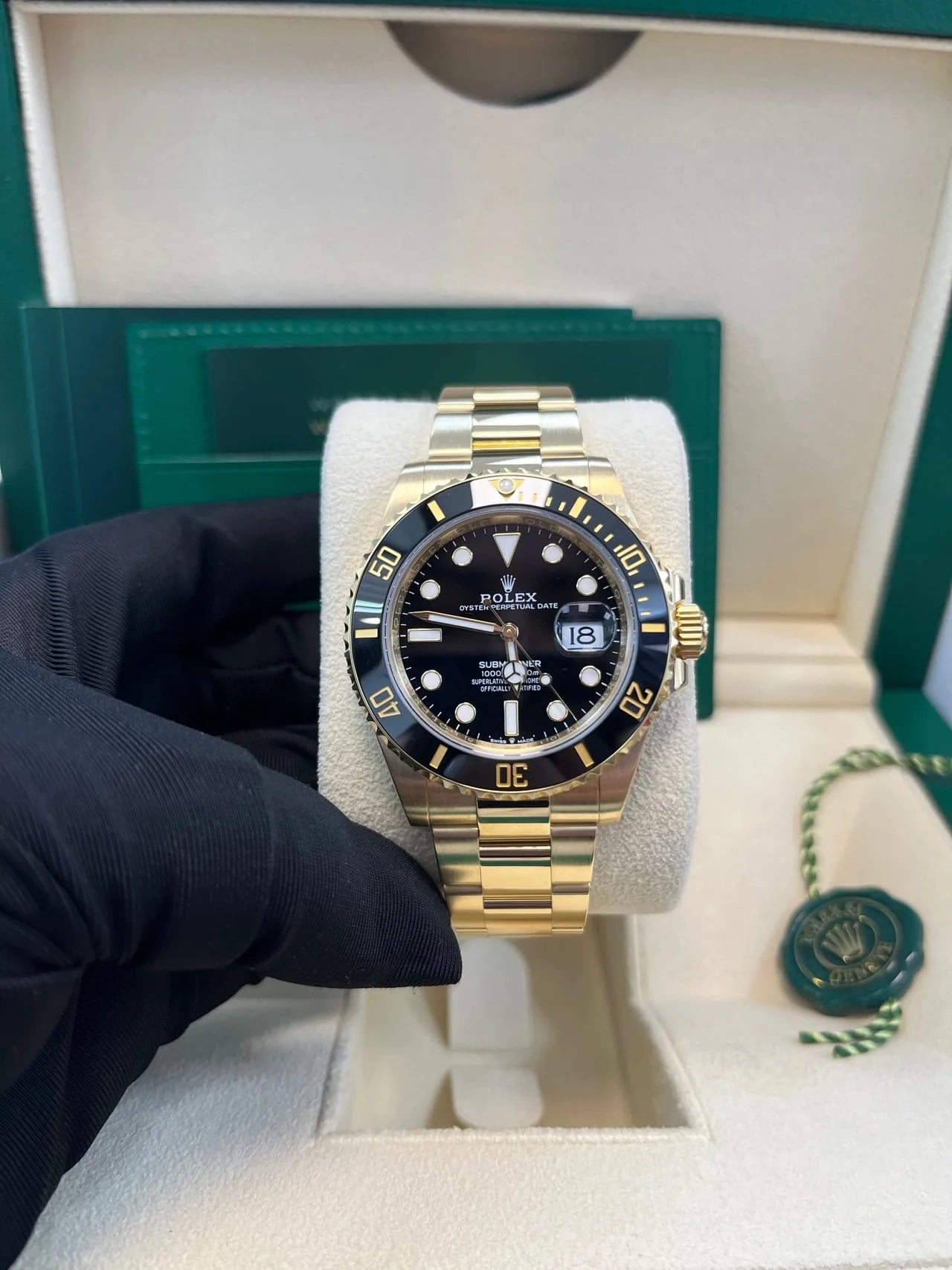 Rolex Submariner Date Certified Yellow Gold Black Dial 116618ln
