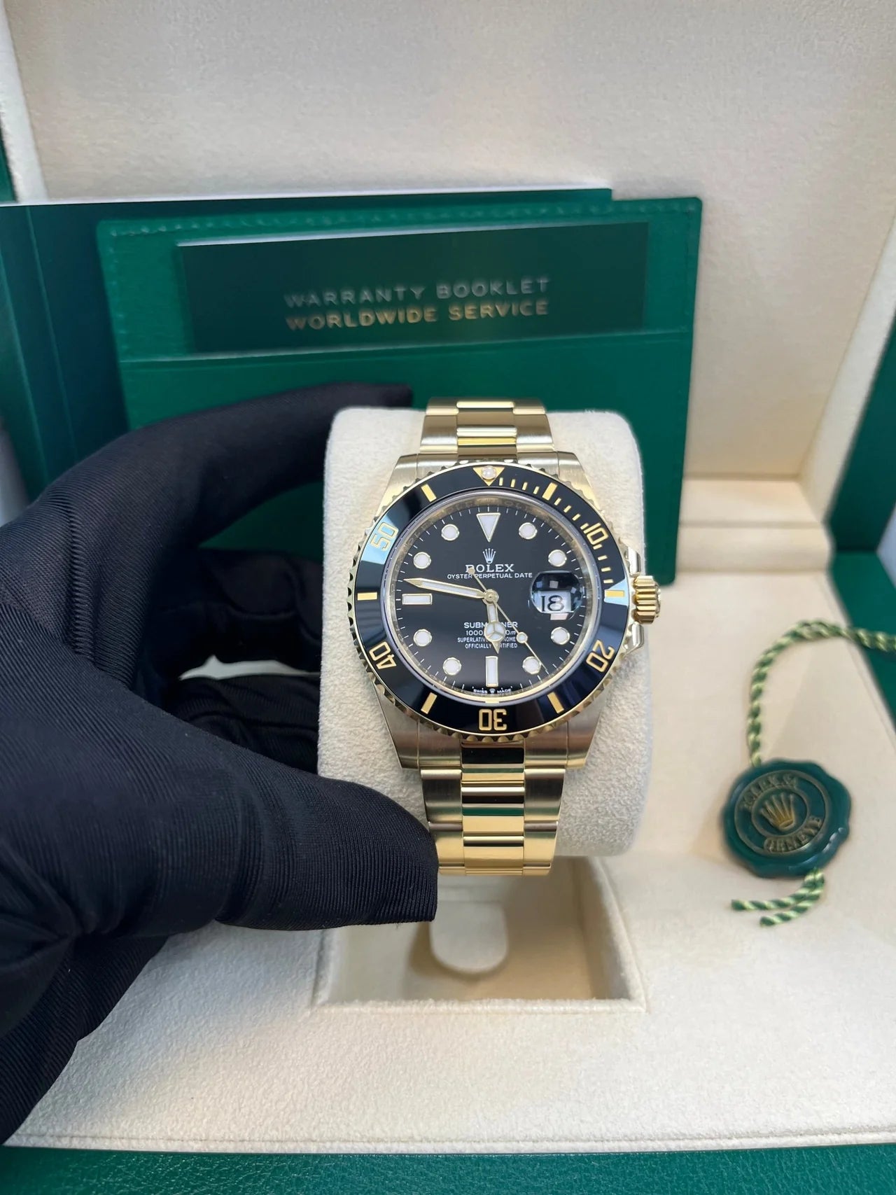 Rolex Submariner Date Certified Yellow Gold Black Dial 116618ln