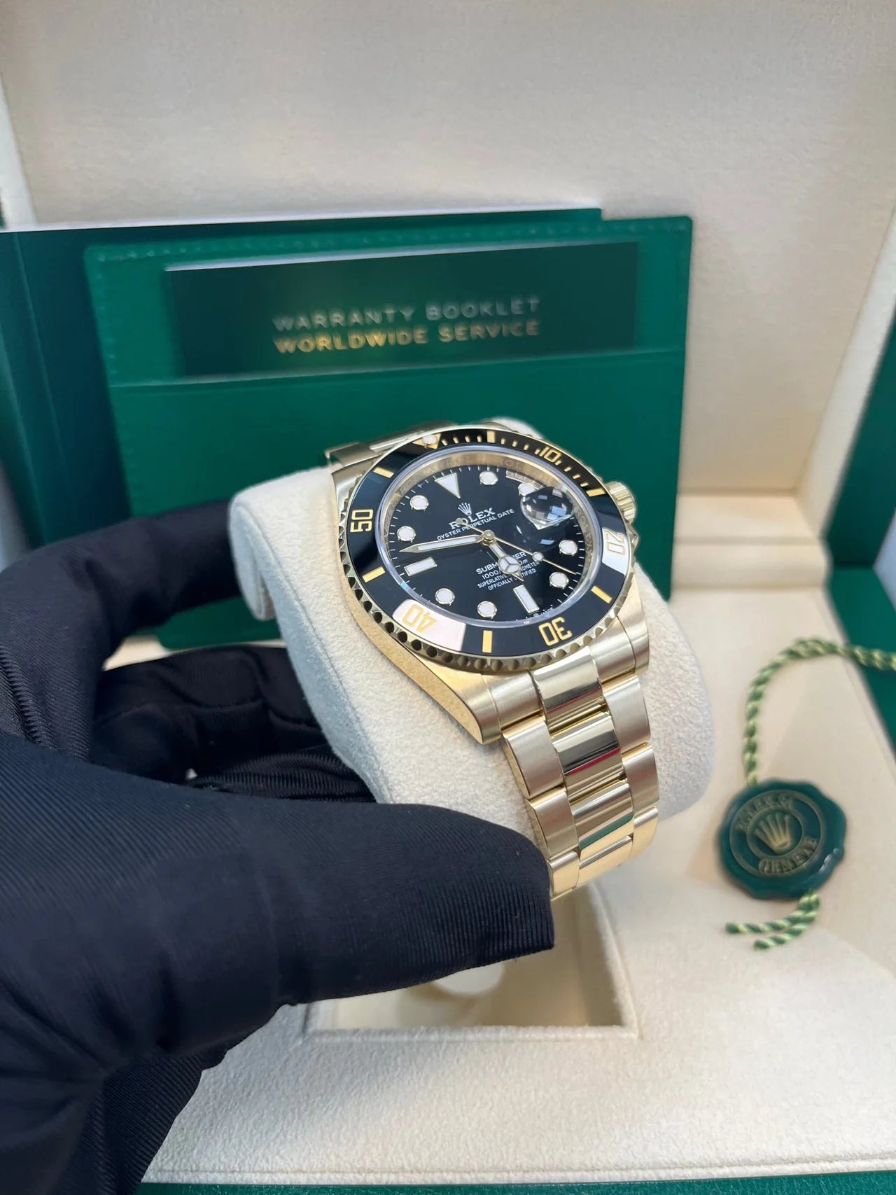 Rolex Submariner Date Certified Yellow Gold Black Dial 116618ln