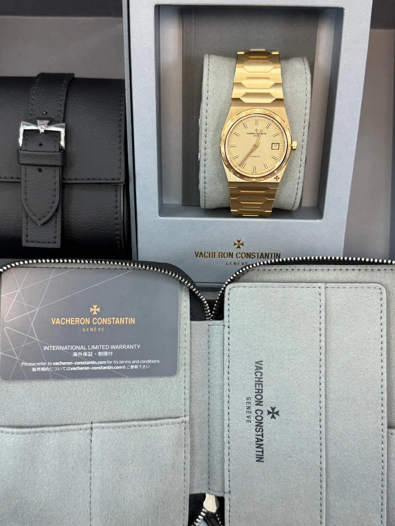 Vacheron Constantin Historiques 222 4200H/222J - B935 37 mm Yellow Gold